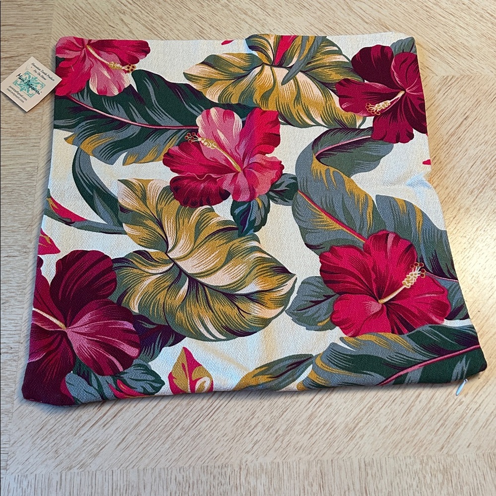 Maui Potpourri 18” Pillow Cover  NWT